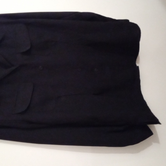 Vintage Classique Collection Camp Collar Button Up Shirt - Picture 5 of 9